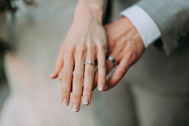 Diamantes para novias: Todo lo que necesitas saber antes de comprar